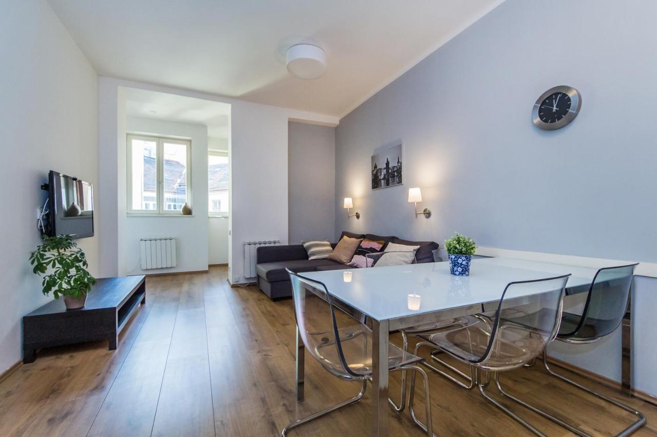 Nabo Apartments Prag Eksteriør billede